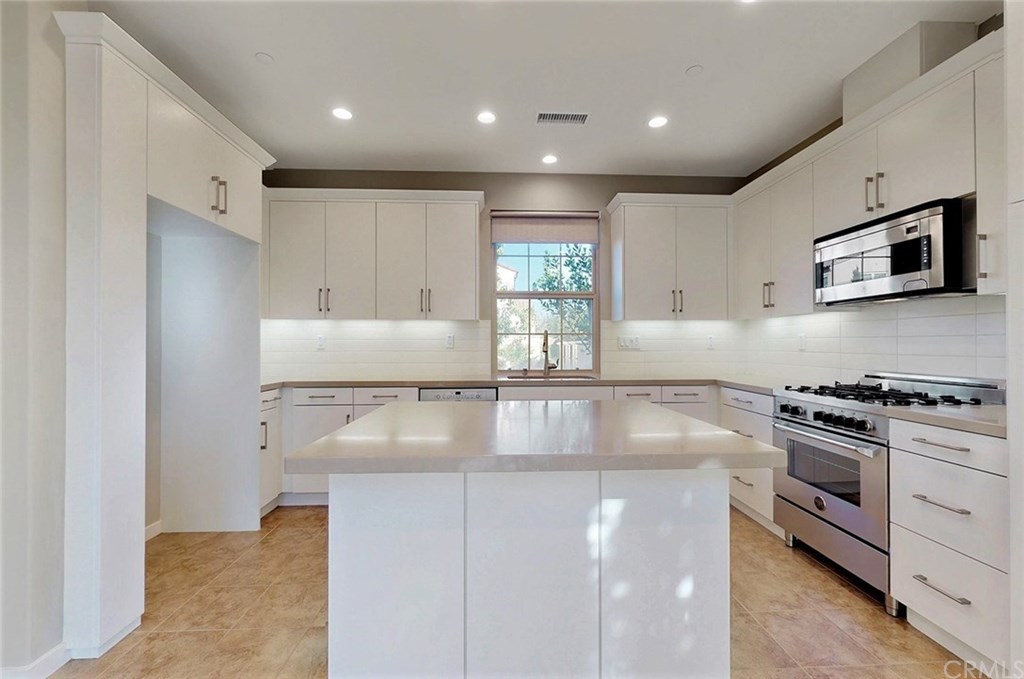 100 Excursion Irvine, CA 92618 - Photo 3 of 27