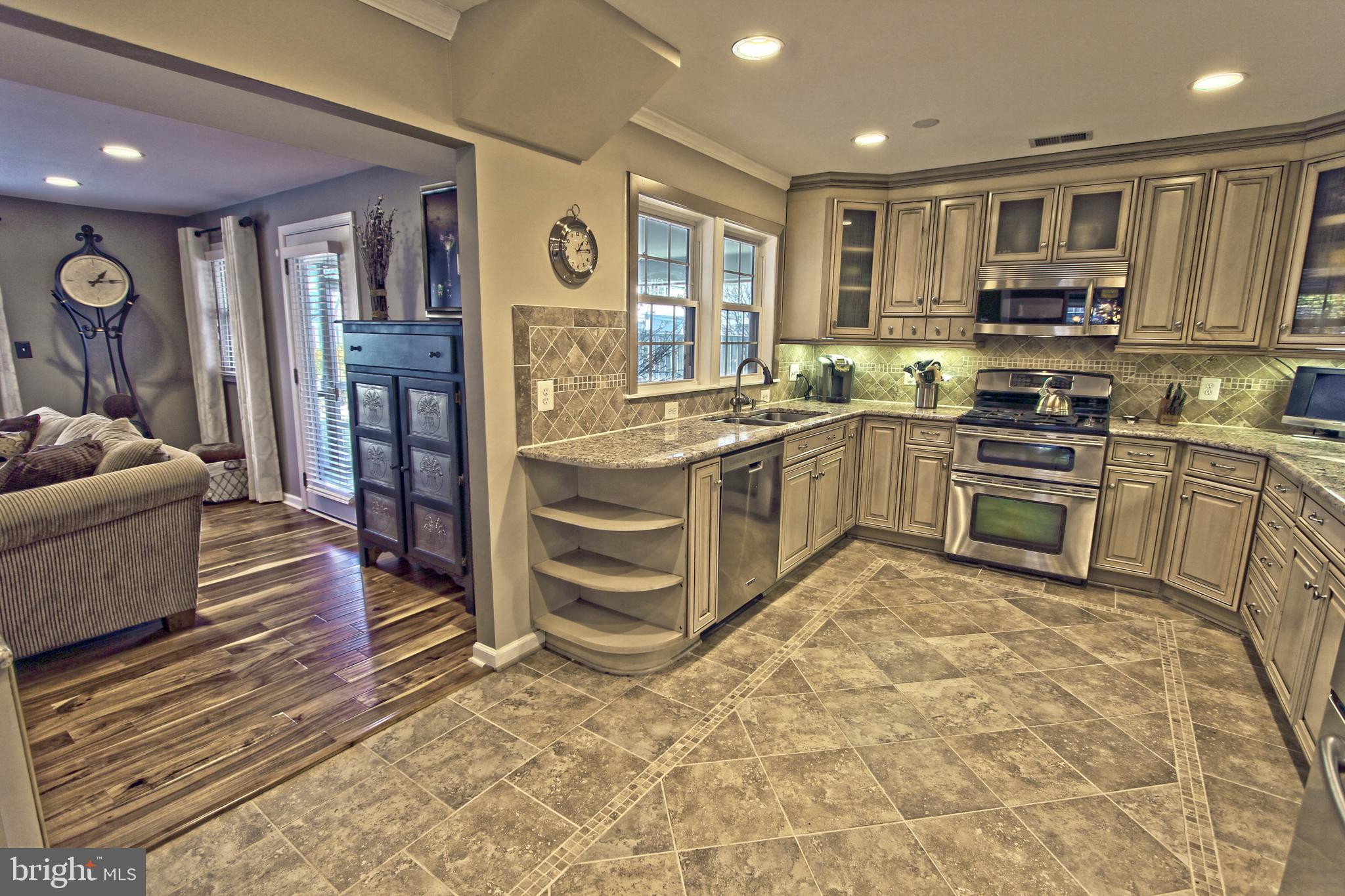 13108 Poplar Tree Road Fairfax, VA 22033 - Photo 13 of 43 Gallery Image 13