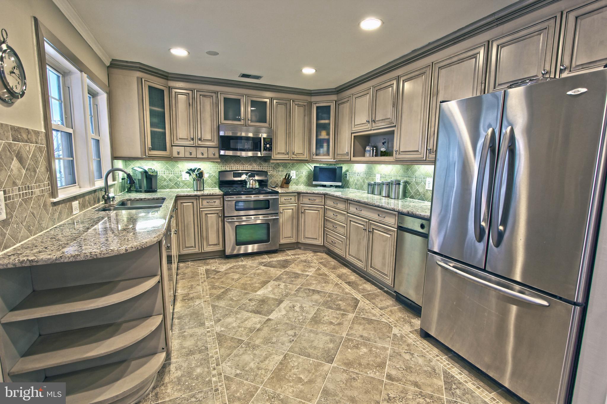 13108 Poplar Tree Road Fairfax, VA 22033 - Photo 14 of 43 Gallery Image 14