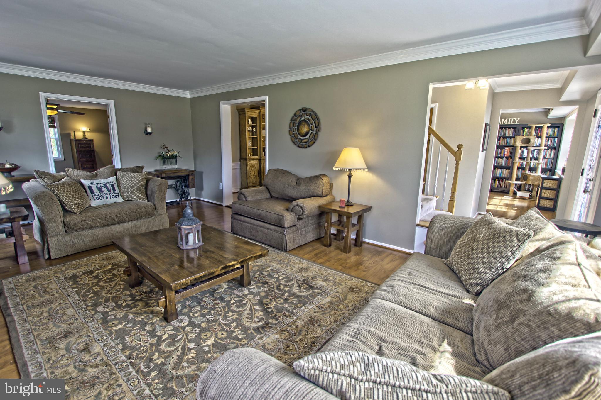 13108 Poplar Tree Road Fairfax, VA 22033 - Photo 6 of 43 Gallery Image 6