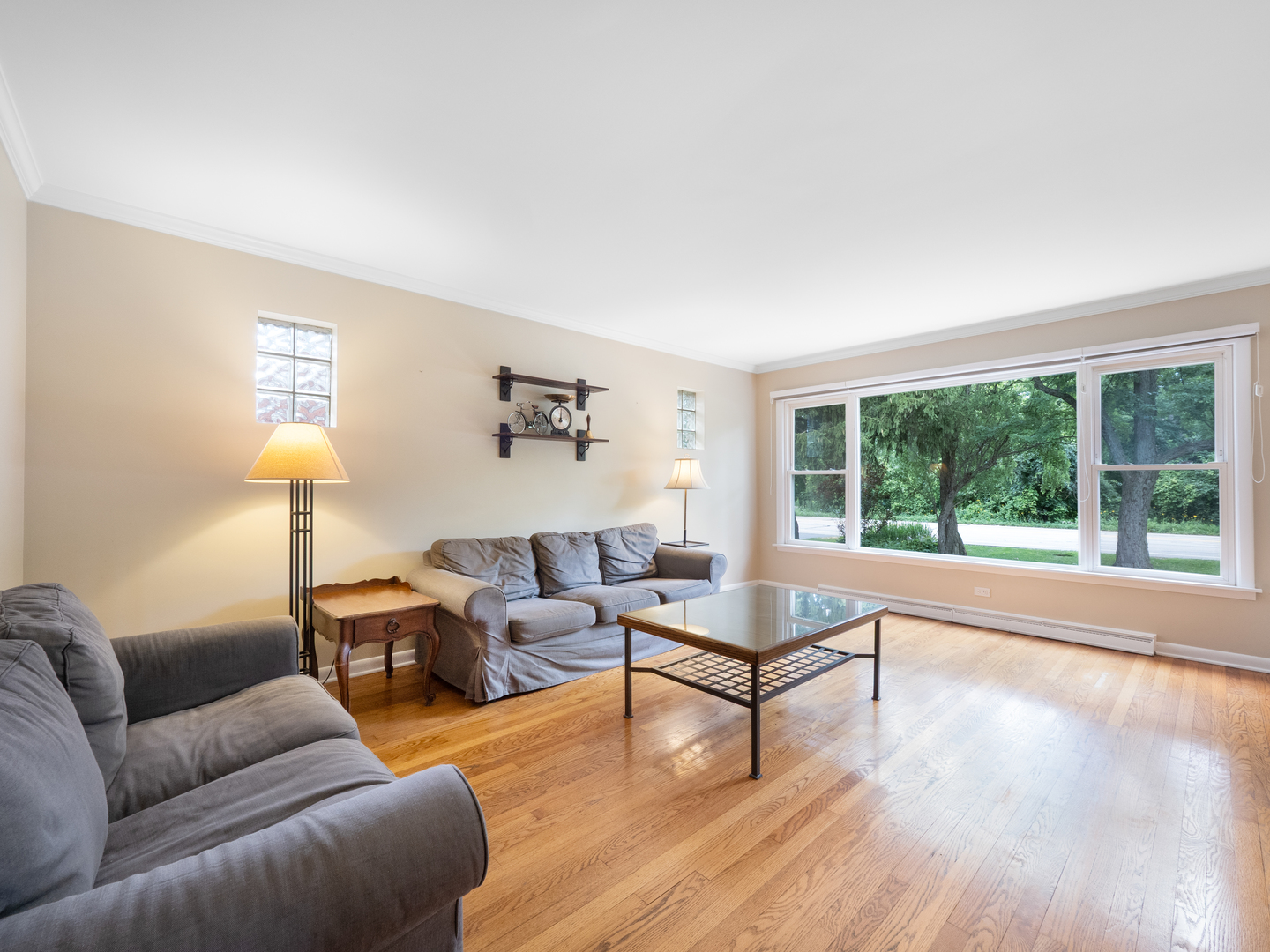 727 Harms Road Glenview, IL 60025 - Photo 4 of 27 Gallery Image 4