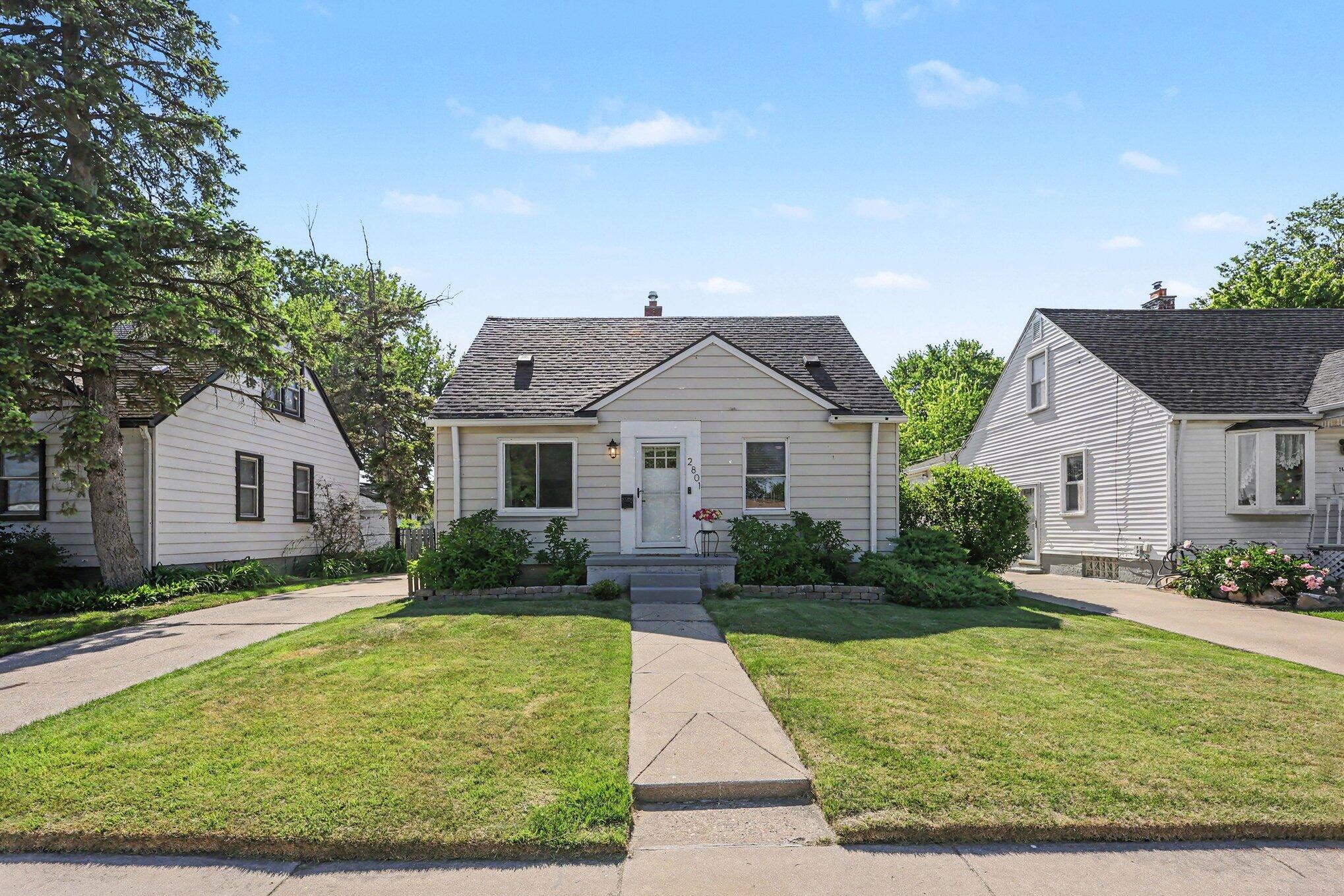 2801 Inman Street Ferndale, MI 48220 - Photo 2 of 27 002_file_3289