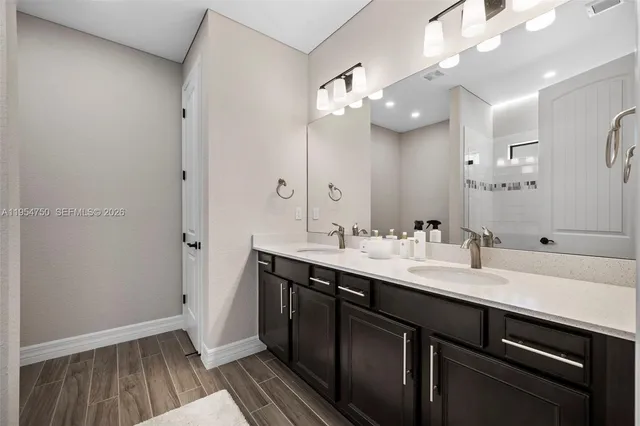 $6,500 | 4642 Pinehurst Trail West, Oakland Park, FL 33309