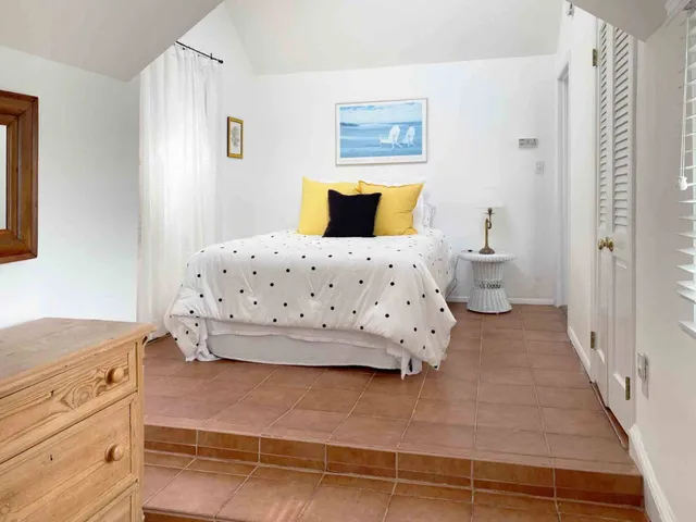 $100,000 | 15 Linden Lane, Quiogue, NY 11978