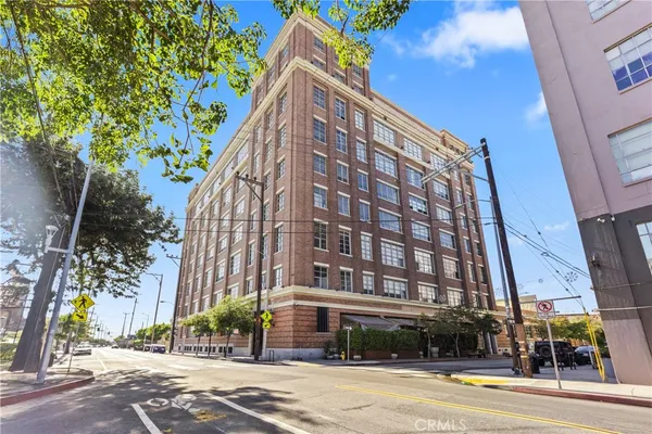 $4,150 | 1850 Industrial Street, Unit 504, Los Angeles, CA 90021