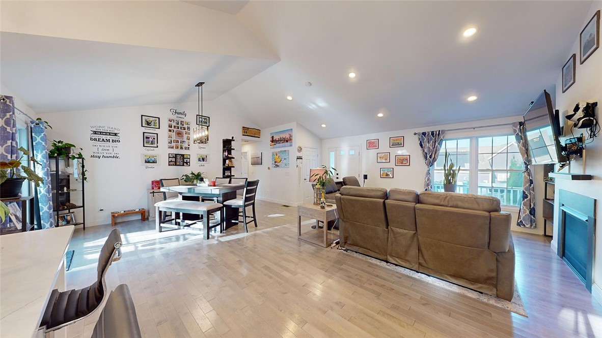 456 Lucille Street Woonsocket, RI 02895 - Photo 10 of 33 Gallery Image 10