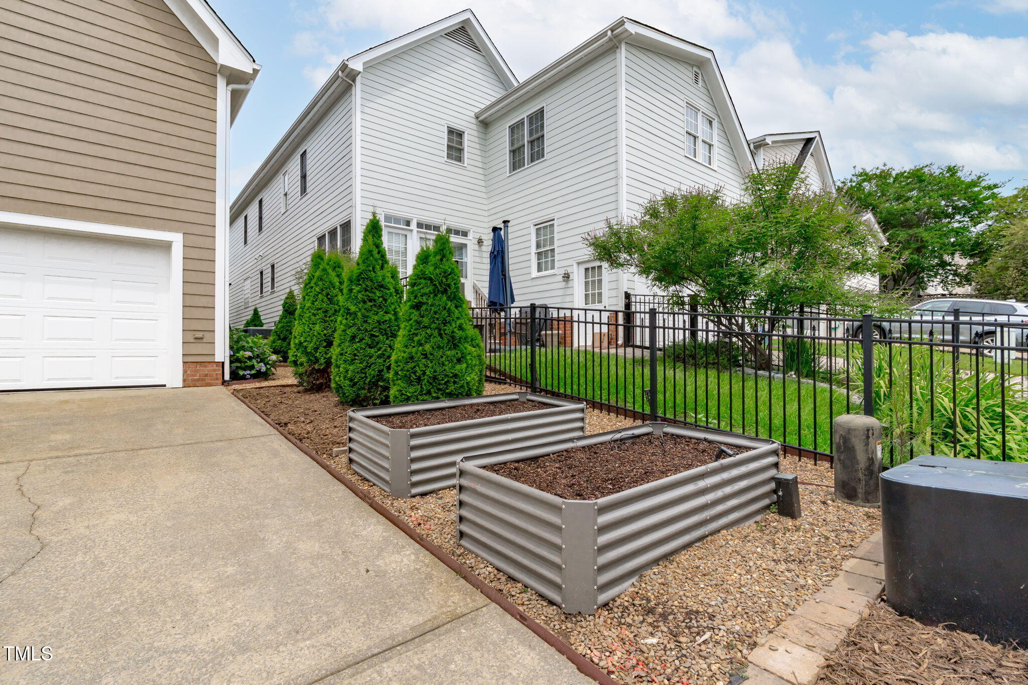 321 Commons Walk Circle Cary, NC 27519 - Photo 47 of 54 B-7