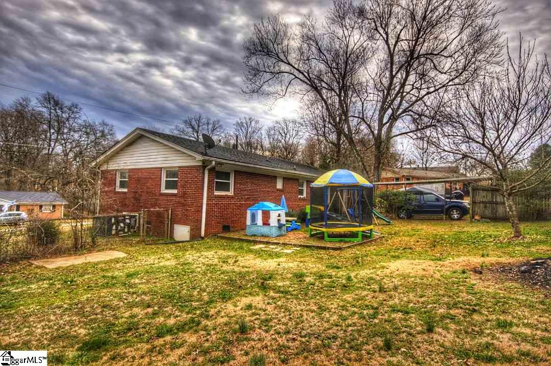 3 Charing Cross Road Taylors, SC 29687 - Photo 13 of 16