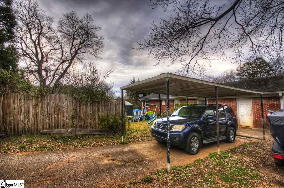 3 Charing Cross Road Taylors, SC 29687 - Photo 15 of 16