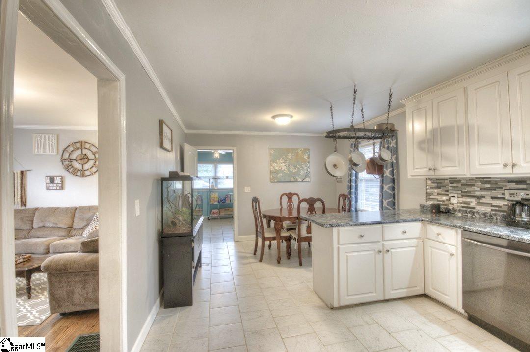 3 Charing Cross Road Taylors, SC 29687 - Photo 3 of 16