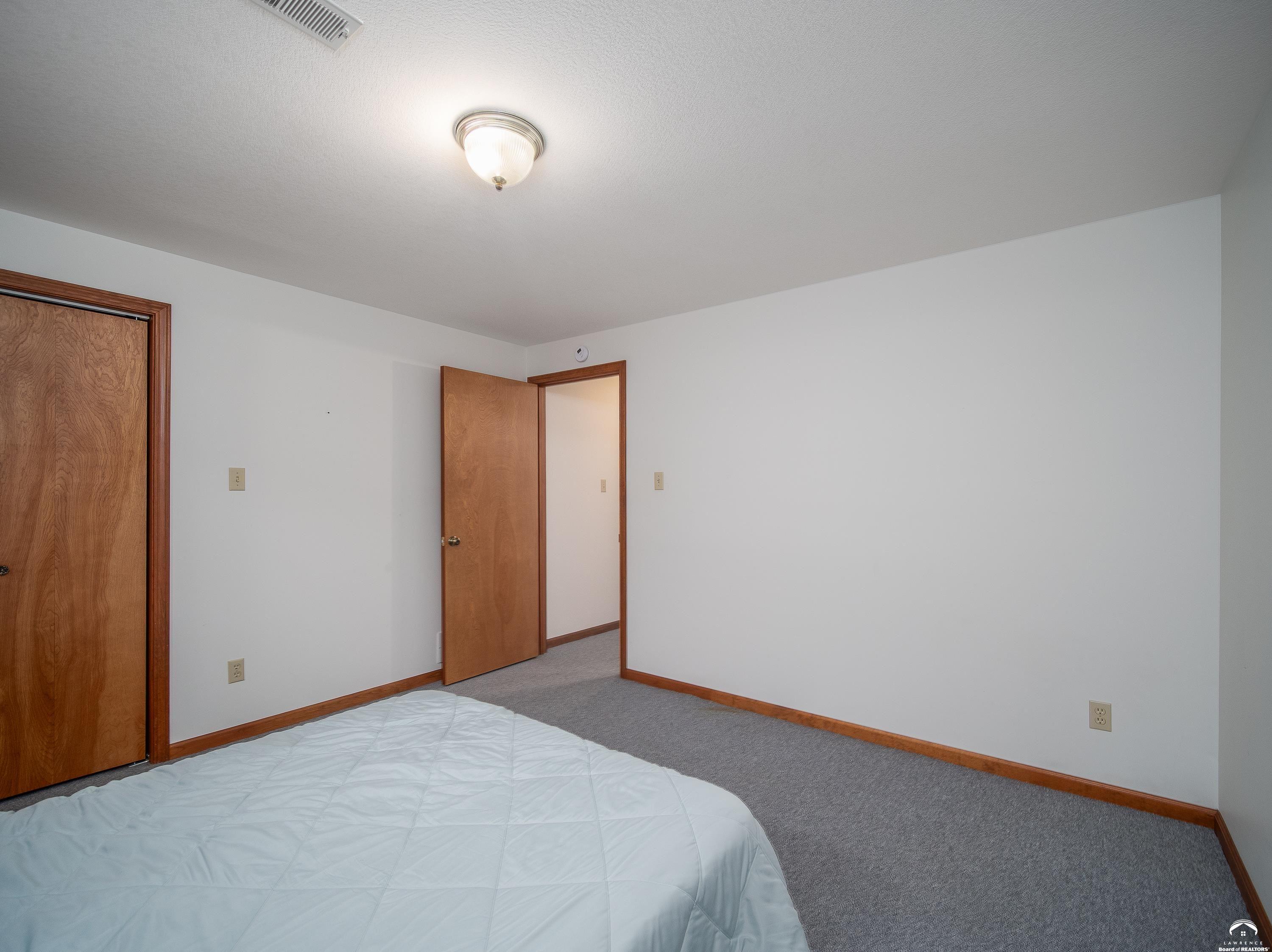 10727 Southwest Auburn Road Wakarusa, KS 66546 - Photo 28 of 62