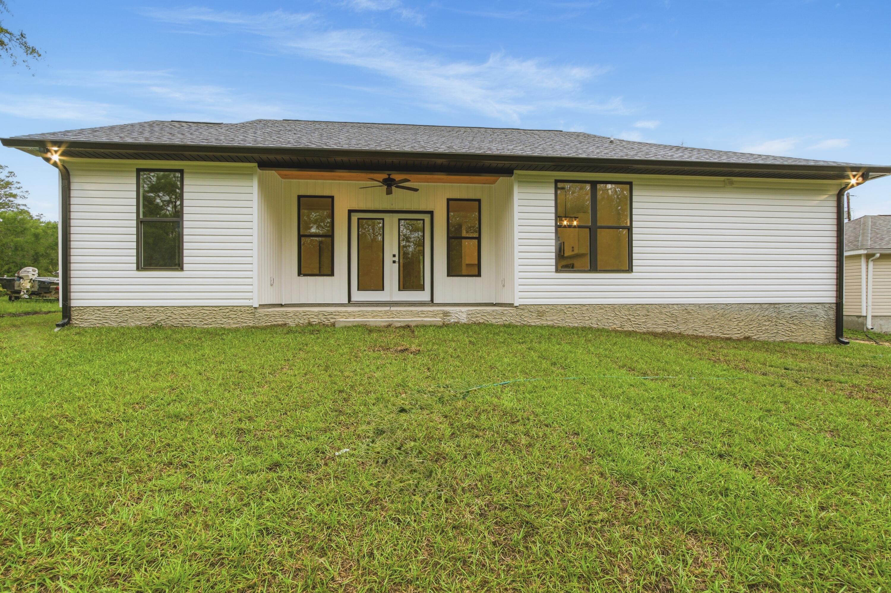 76 East Michaelangelo Road DeFuniak Springs, FL 32433 - Photo 33 of 33 DSC00377 (1)