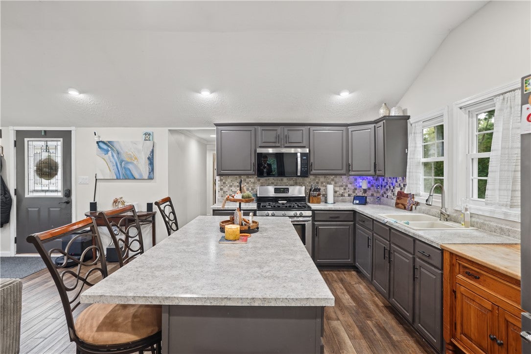 3507 East Orchard Drive Decatur, IL 62521 - Photo 8 of 25 Gallery Image 8