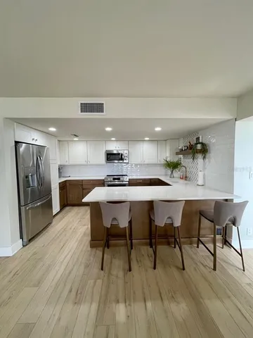 $6,500 | 1460 Gulf Boulevard, Unit 707, Clearwater Beach, FL 33767