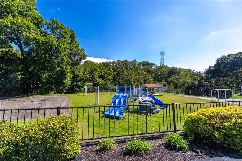 852 5th Street Rochester, PA 15074 - Photo 5 of 16