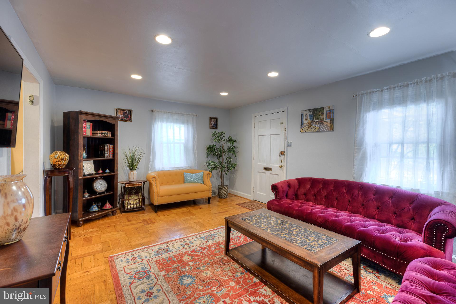 109 Rockglen Road Wynnewood, PA 19096 - Photo 3 of 20 Living Room