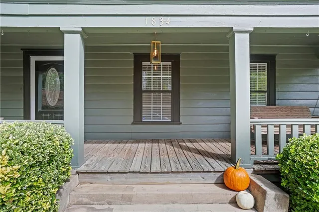 a view of house with outdoor space