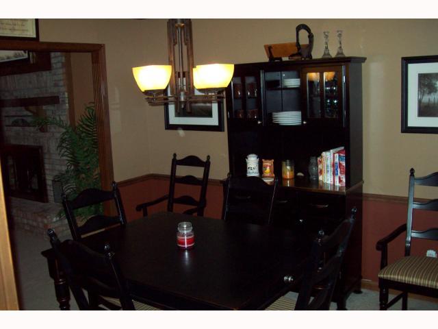 6054 Buck Trail Road Indianapolis, IN 46237 - Photo 6 of 8 Gallery Image 6