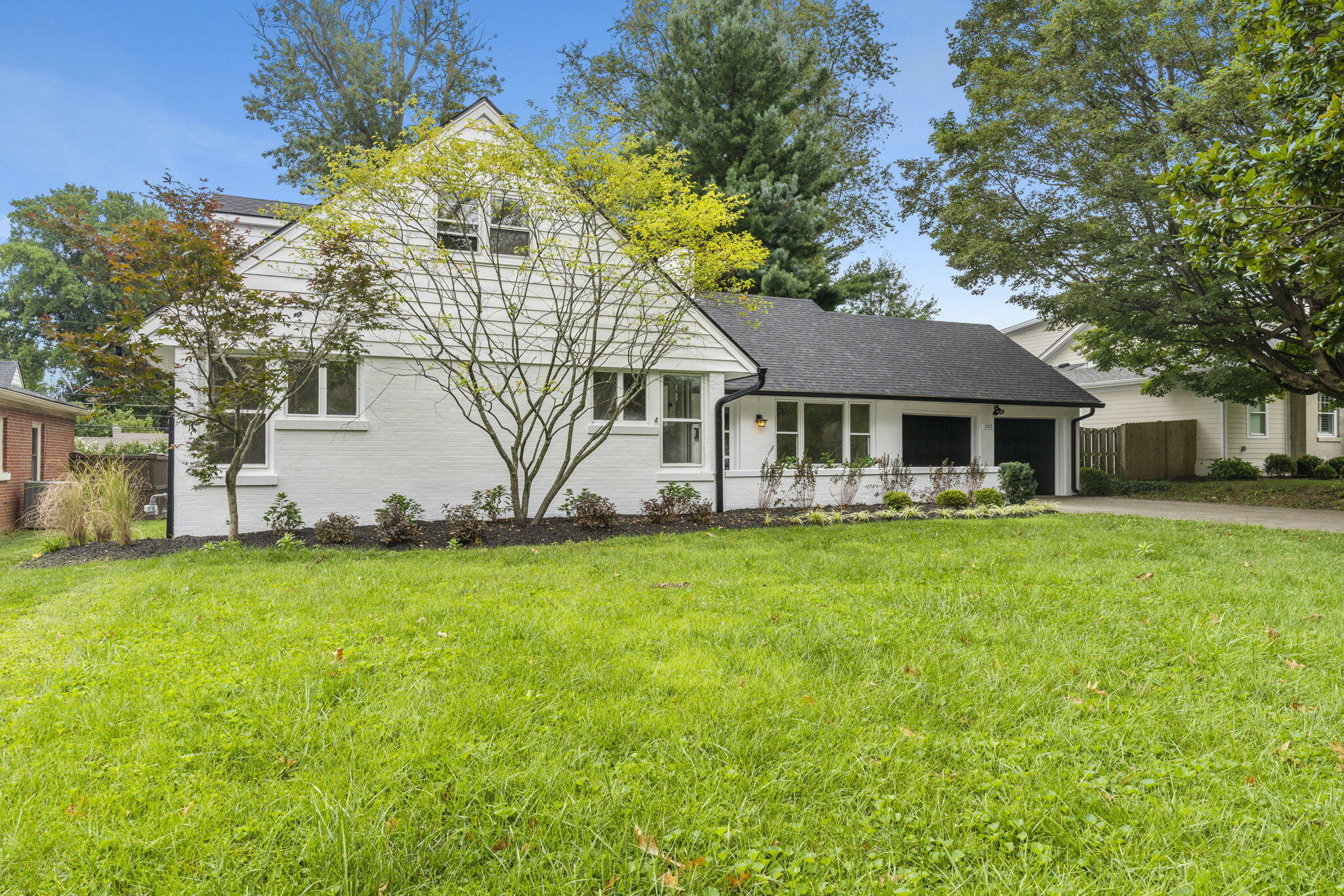 502 Chinoe Road Lexington, KY 40502 - Photo 2 of 31 49-web-or-mls-Copy of DSC02203