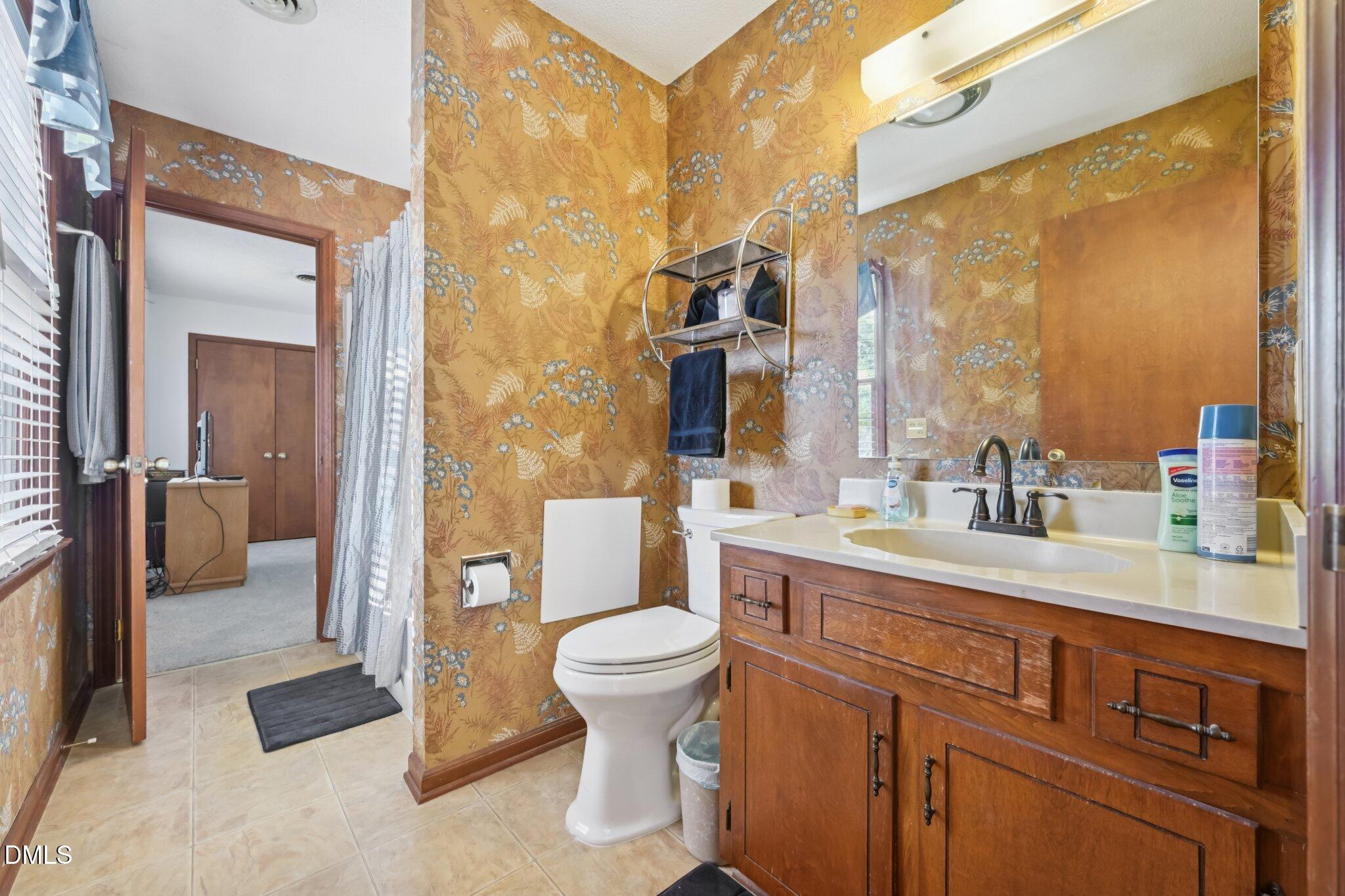 7209 Pinewood Lane Raleigh, NC 27616 - Photo 21 of 56 19-web-or-mls-Pinewood Ln-S0412-019
