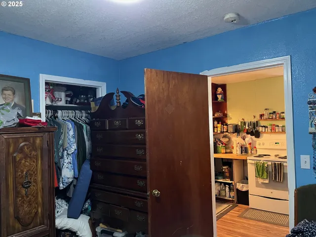 $240,000 | 776 East 4th Avenue, Sutherlin, OR 97479