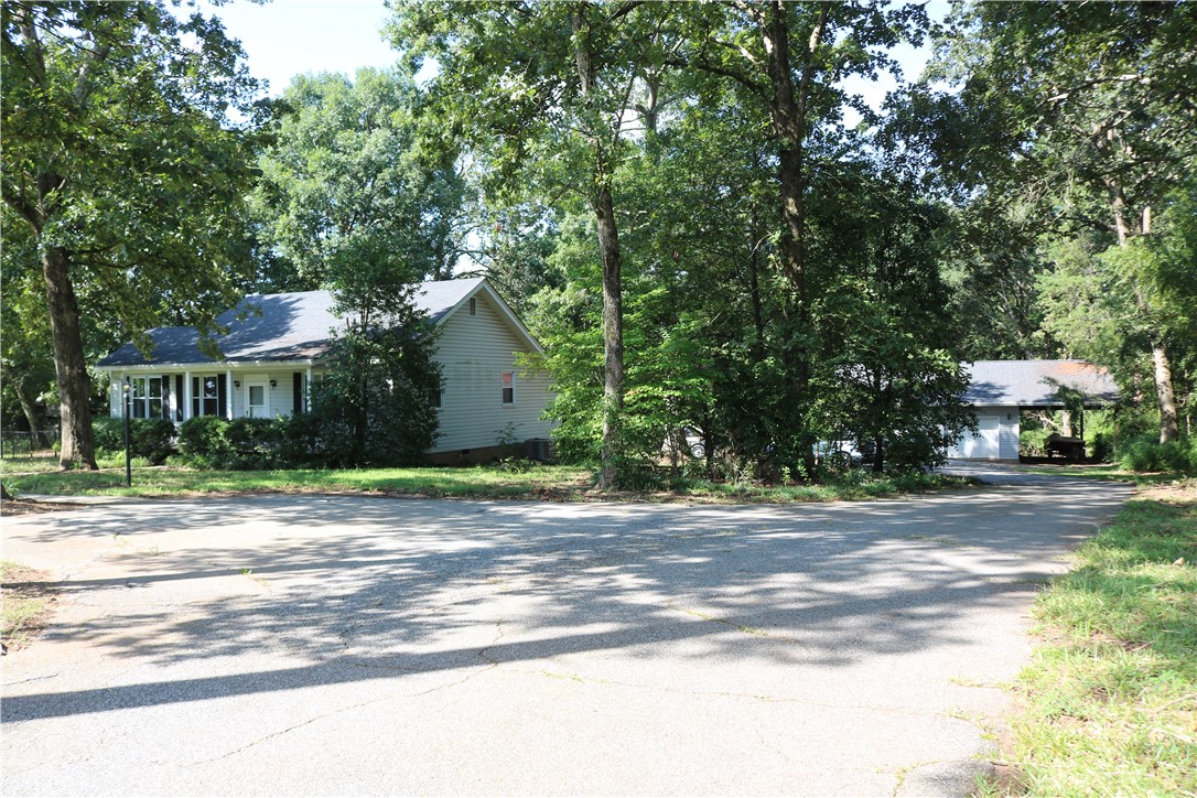 1215 Crestview Road, Unit ANDERSON Anderson, SC 29621 - Photo 5 of 31
