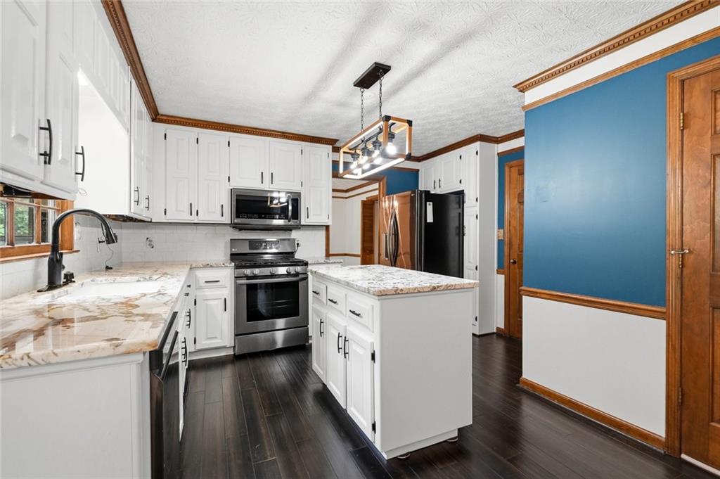 10870 Shallowford Road Roswell, GA 30075 - Photo 14 of 50 Gallery Image 14