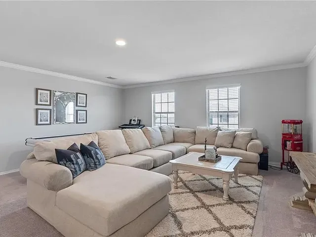 $2,095 | 122 Kildeer Pass, Jarrell, TX 76537