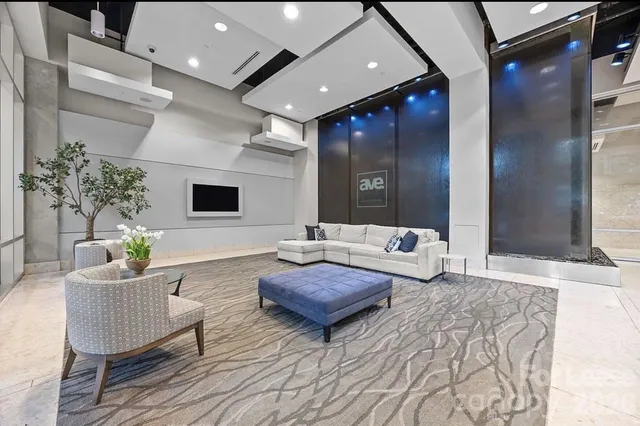 $1,750 | 210 North Church Street, Unit 1406, Charlotte, NC 28202