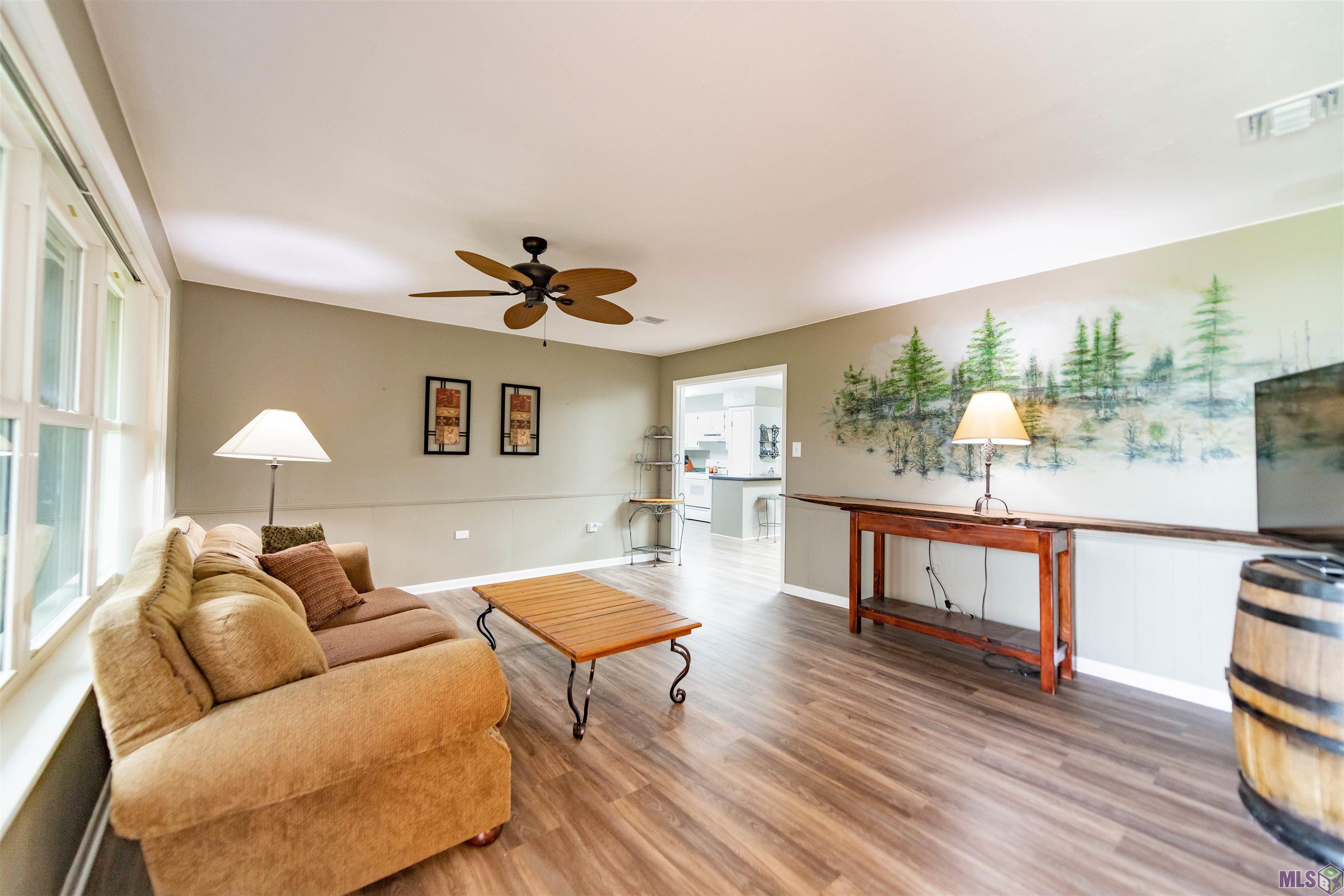 418 St Anthony Street Raceland, LA 70394 - Photo 2 of 24 Gallery Image 2