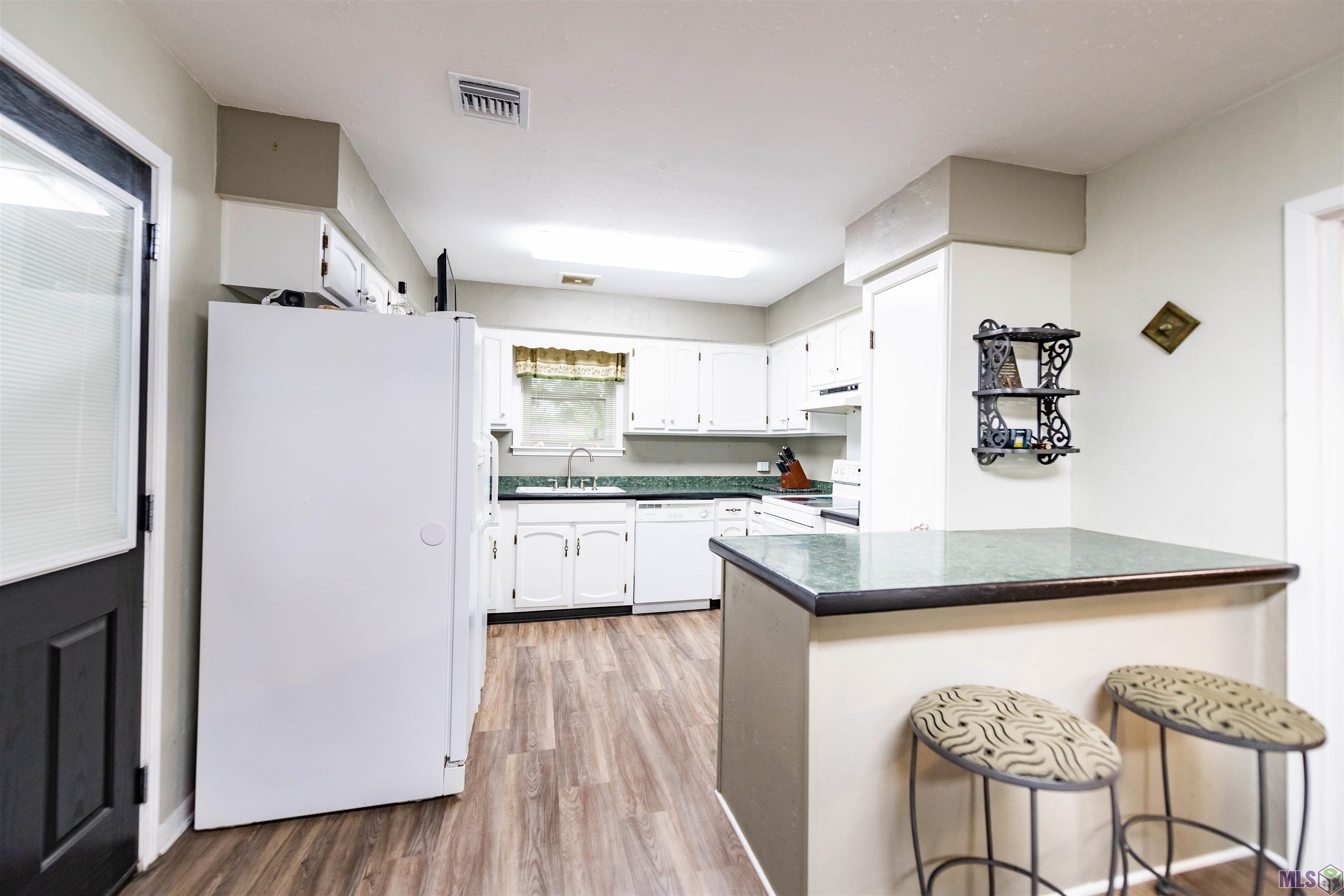 418 St Anthony Street Raceland, LA 70394 - Photo 4 of 24 Gallery Image 4