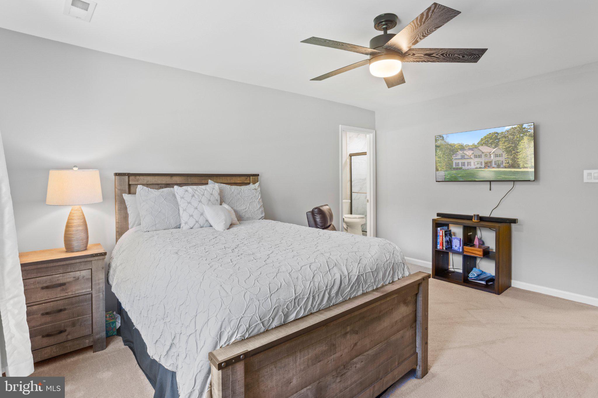 2014 Rosedale Lane Huntingtown, MD 20639 - Photo 54 of 89 BR #4 w/ private bathroom and walk in closet