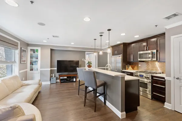 $4,500 | 1331 Grand Street, Unit 207, Hoboken, NJ 07030