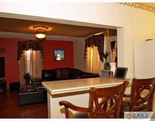 99 Rector Street Perth Amboy, NJ 08861 - Photo 6 of 10 Gallery Image 6
