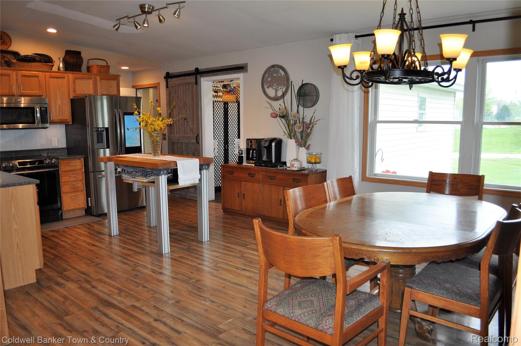 7853 Munsell Road Howell, MI 48843 - Photo 7 of 43 DSC_0414 (2).JPG
