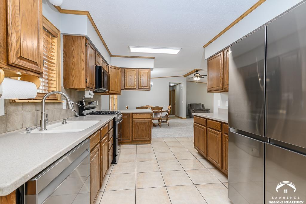 11750 46th Street Perry, KS 66073 - Photo 5 of 41