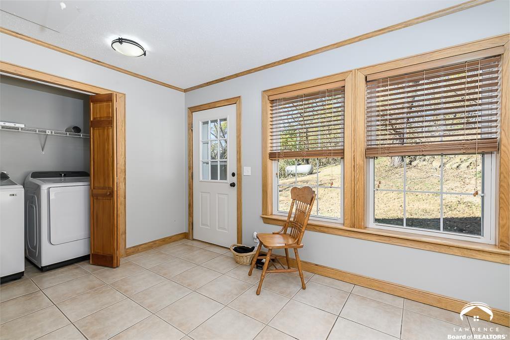 11750 46th Street Perry, KS 66073 - Photo 9 of 41