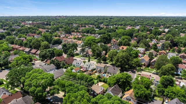 $205,000 | 3731 North 39th Street, Milwaukee, WI 53216