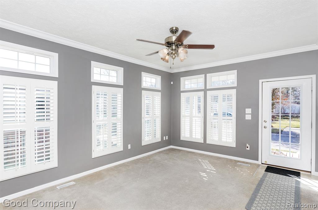 6655 Jackson Road Ann Arbor, MI 48103 - Photo 6 of 45 Gallery Image 6