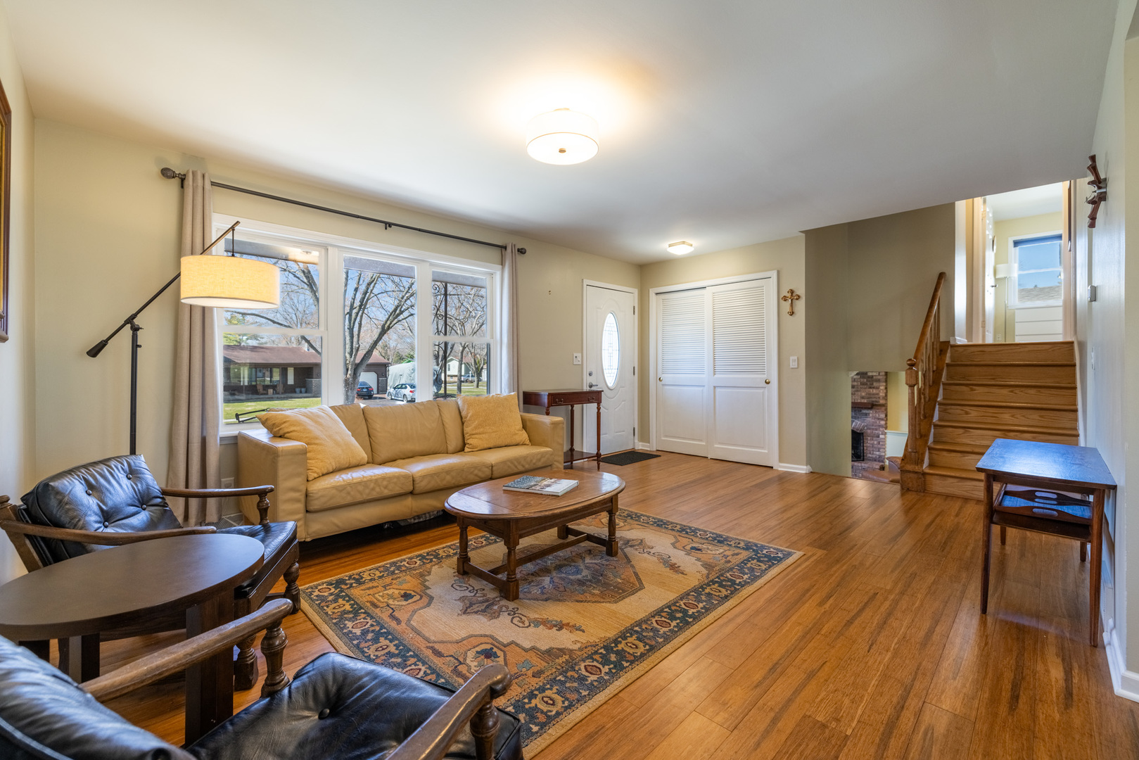 619 Scott Street Algonquin, IL 60102 - Photo 9 of 48 a living room with furniture and a wooden floor