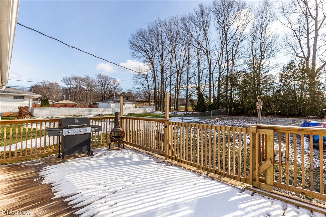 9685 Reichert Road Parma, OH 44130 - Photo 4 of 25