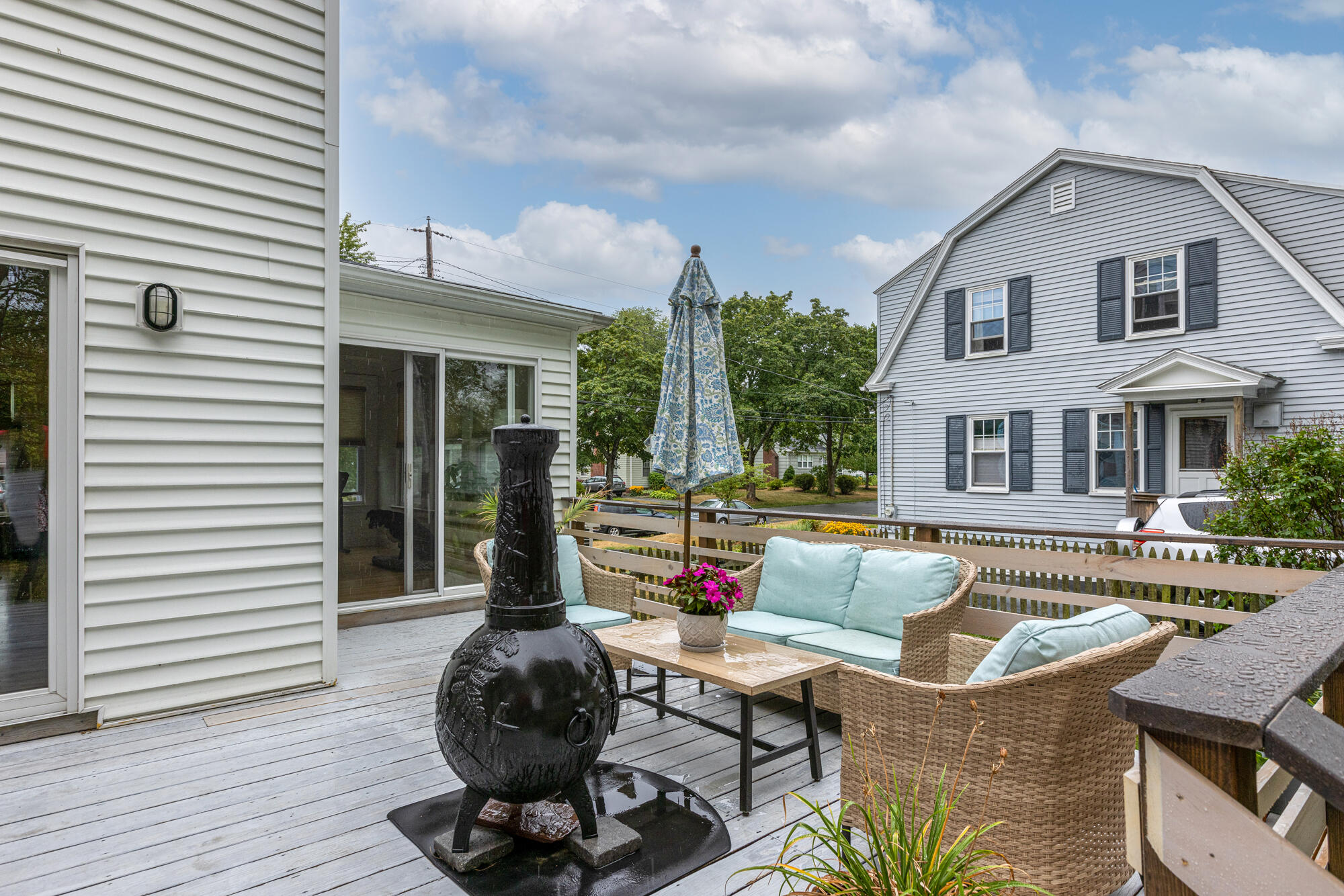 Deck/Yard