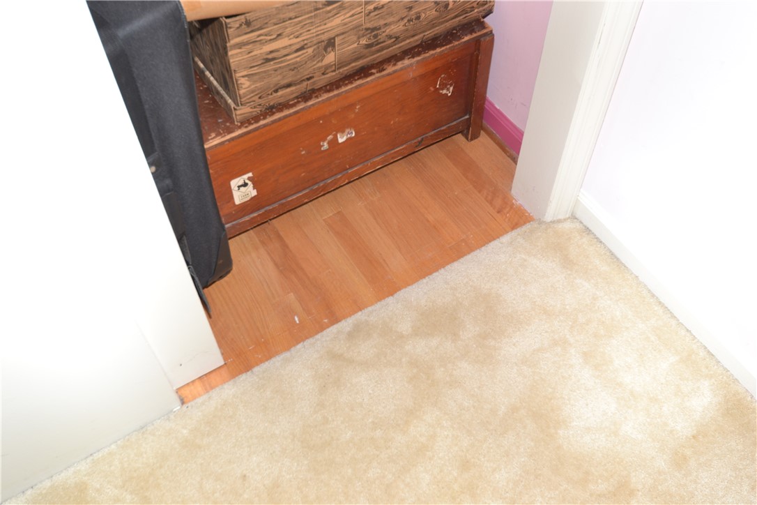 118 Nettlecreek Road Perinton, NY 14450 - Photo 38 of 41 Bedroom - hardwood below carpeting