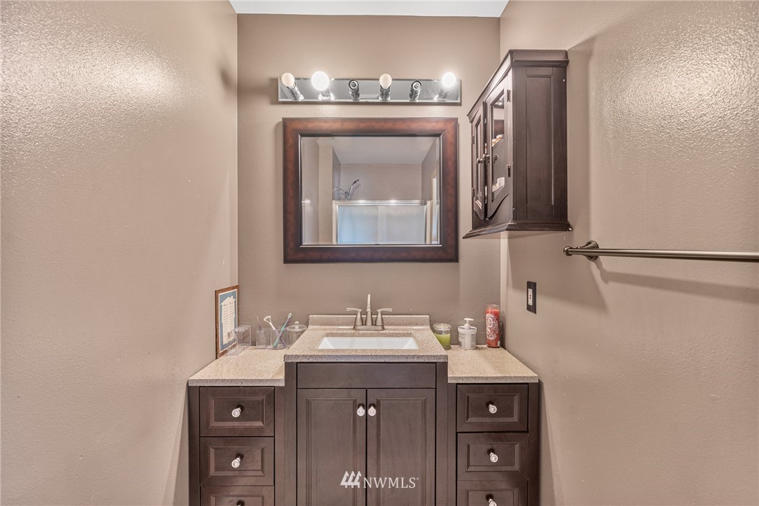 7620 Upper Ridge Road Everett, WA 98203 - Photo 11 of 23
