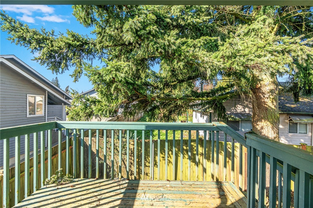 7620 Upper Ridge Road Everett, WA 98203 - Photo 19 of 23