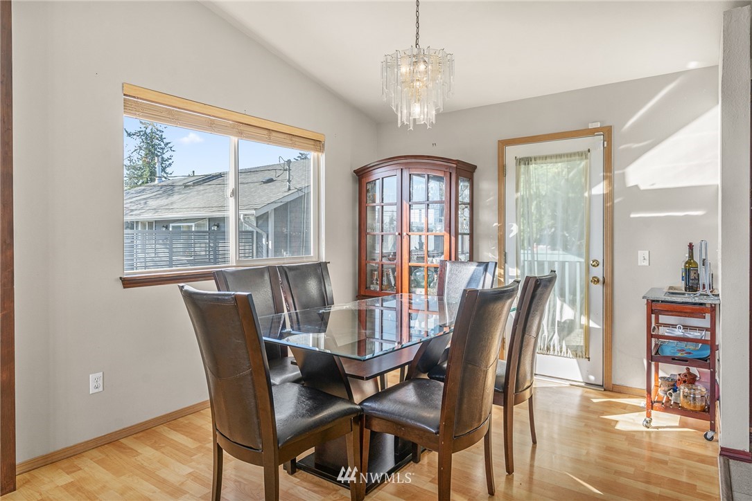 7620 Upper Ridge Road Everett, WA 98203 - Photo 10 of 23