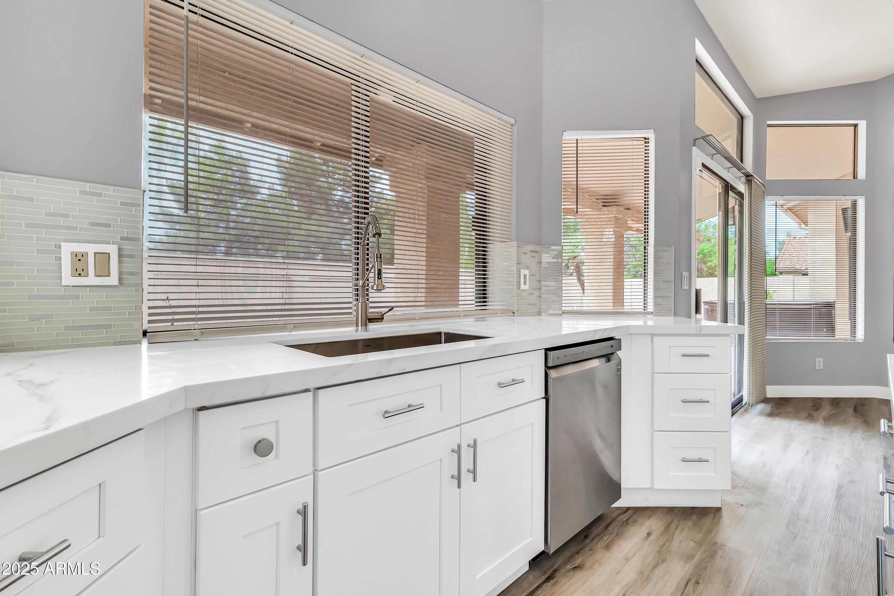 205 East Stacey Lane Tempe, AZ 85284 - Photo 8 of 63 205 E Stacey Ln-12