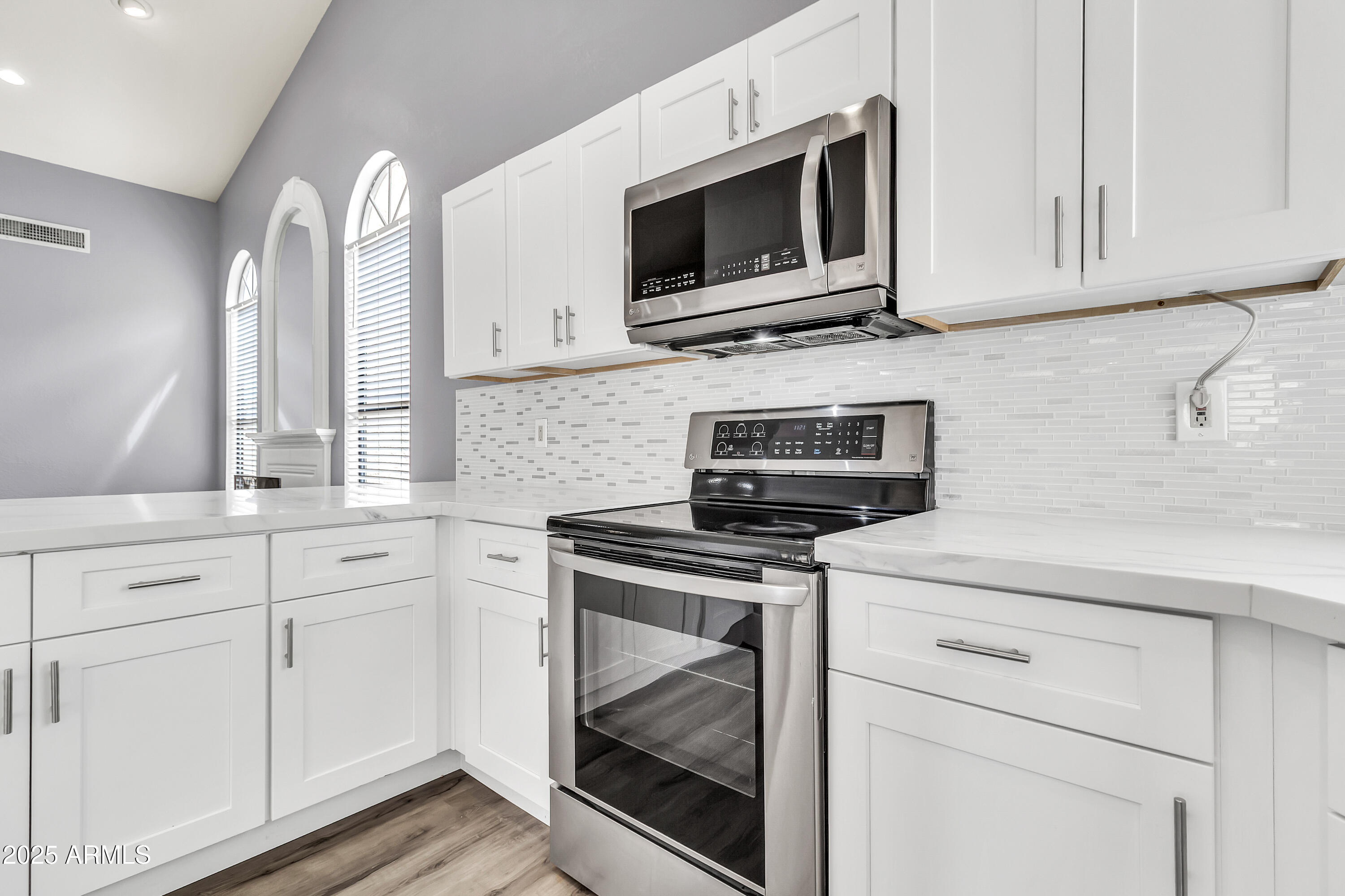 205 East Stacey Lane Tempe, AZ 85284 - Photo 9 of 63 205 E Stacey Ln-13