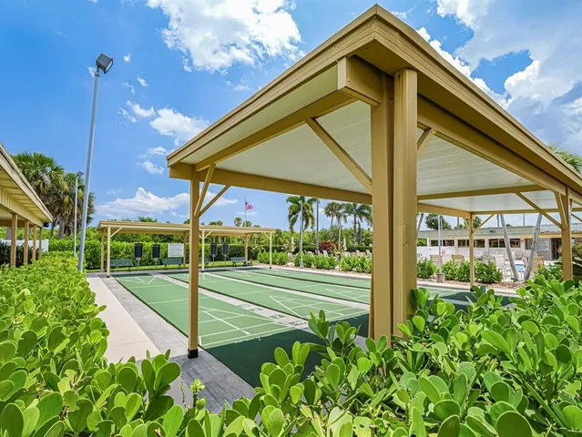 a view of a backyard with plants
