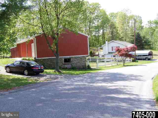769 Dellinger School Road Red Lion, PA 17356 - Photo 5 of 9